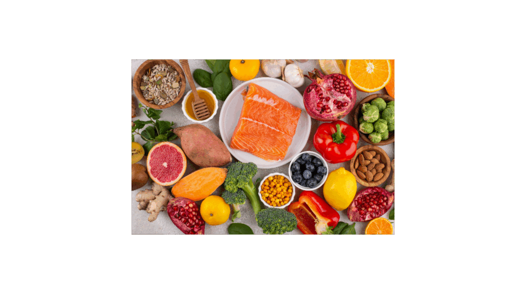 Göz sağlığı için faydalı somon, brokoli, kırmızı biber, nar, yaban mersini, tatlı patates, turunçgiller, badem ve çekirdeklerden oluşan renkli beslenme tabağı